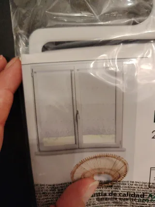 2 pacchetti di tende nuove (totale 4 pz)