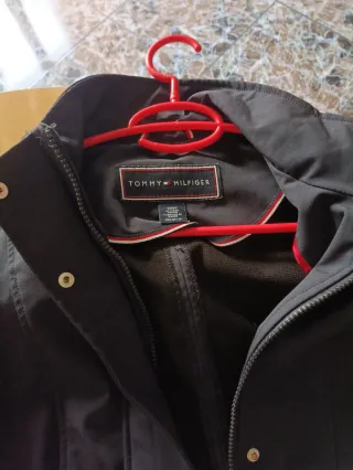 Parka Tommy Hilfiger Mujer Talla XS Negra