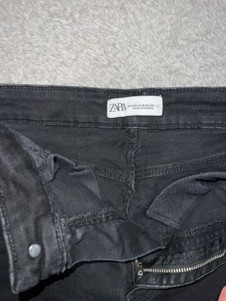 Pantalones ZARA negros Talla 38