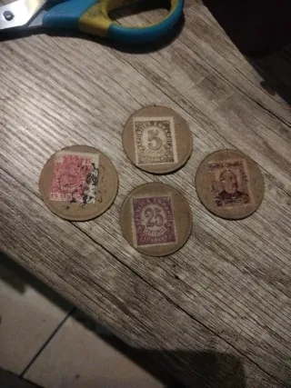 Lote 4 Monedas Cartón Escudo