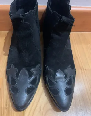 Botines negros de ante