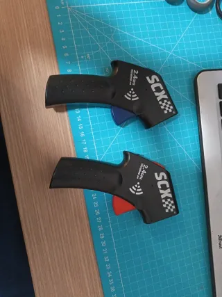 2 mandos Scalestrix SCX 2.4GHz Wirelesss 3A5