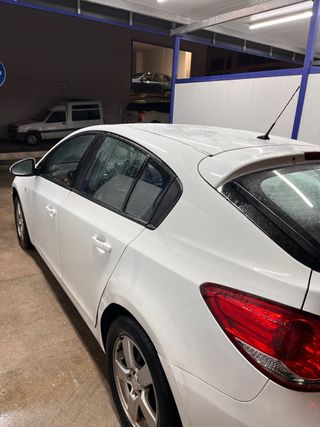 Chevrolet Cruze 2012