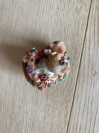 Soprammobile 2 gattini in cestino