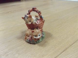 Soprammobile 2 gattini in cestino