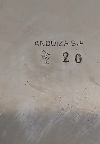 2 Fuentes metálicas Anduiza sellos 20-40