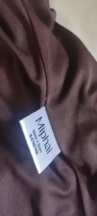 Vestido marrón de fiesta