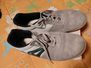 Zapatillas Fútbol Sala Talla 45 Beige/Gris