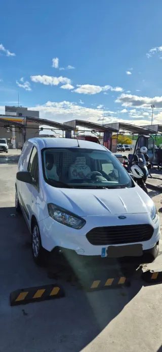 Ford Transit Courier 2019