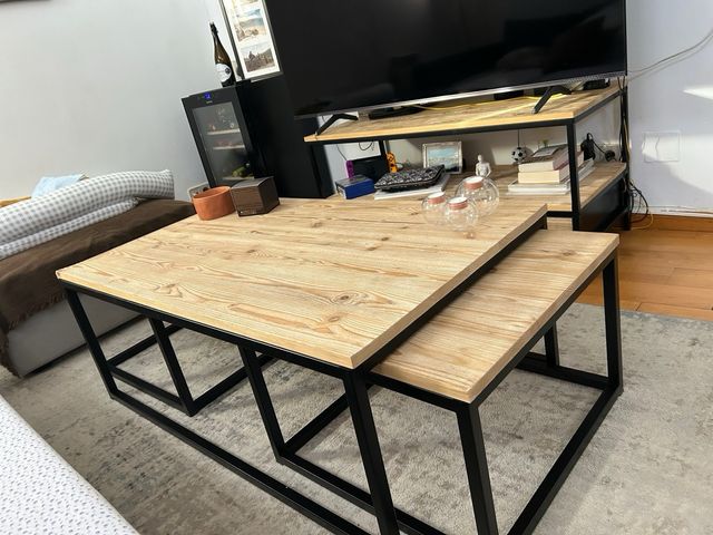 Conjunto de maison du monde de 3 mesas elegantes.