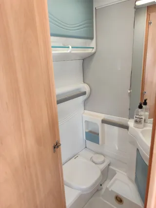 CARAVANA VIMARA (KNAUS) PERFECTO ESTADO. 6 PERSONA