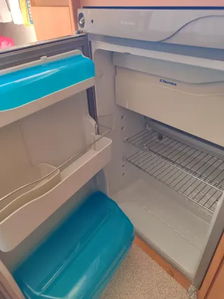 CARAVANA VIMARA (KNAUS) PERFECTO ESTADO. 6 PERSONA