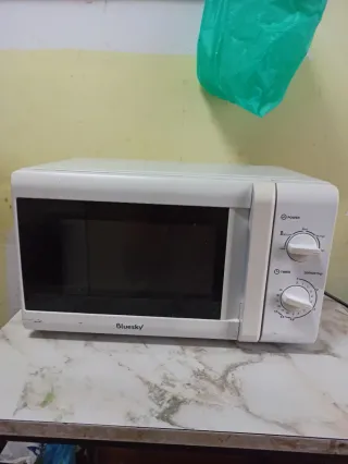 Microondas Bluesky Blanco