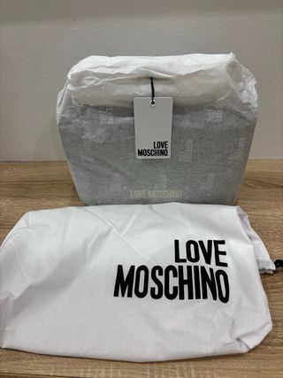 Bolso Love Moschino Negro Acolchado