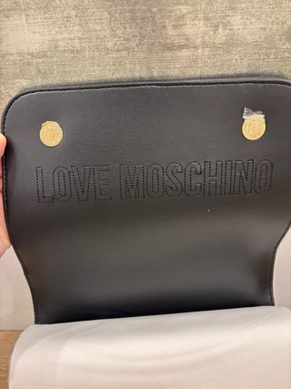 Bolso Love Moschino Negro Acolchado