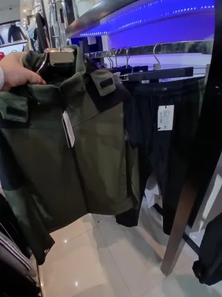 ELYON 624061417 Todo tipo de ropa y complementos.