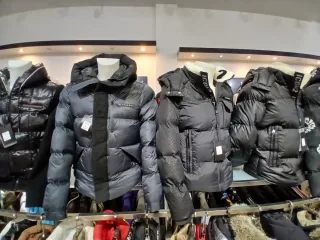 ELYON 624061417 Todo tipo de ropa y complementos.