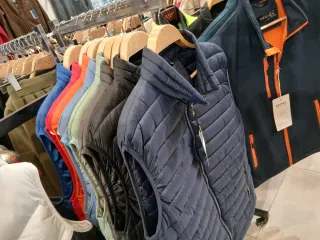 ELYON 624061417 Todo tipo de ropa y complementos.