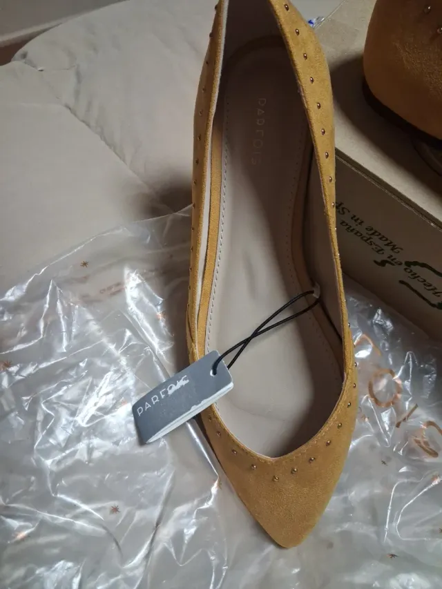 Zapatos planos Parfois amarillos T36