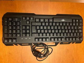 Set tastiera azerty + mouse + mouse pad + cuffie con microfono