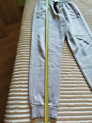 Pantalón Adidas Gris Talla S