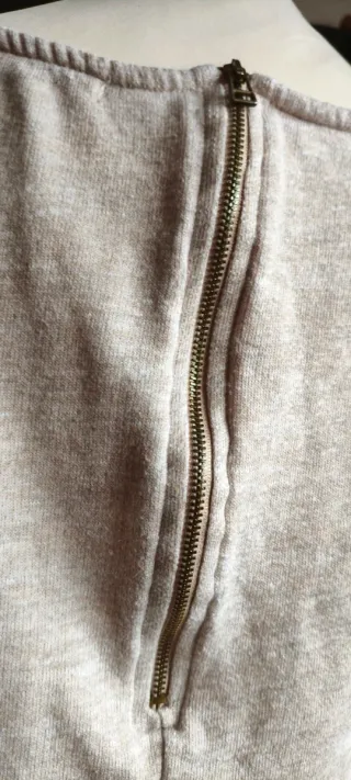 Vestido beige manga tres cuartos