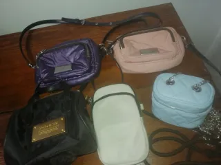 3 bolsos Bimba y Lola y otros