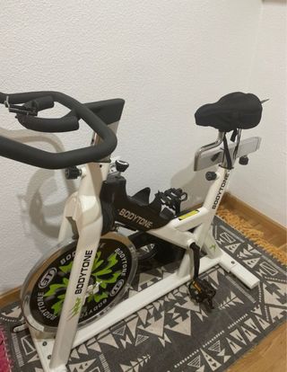 Bicicleta Spinning BODYTONE ciclo indoor