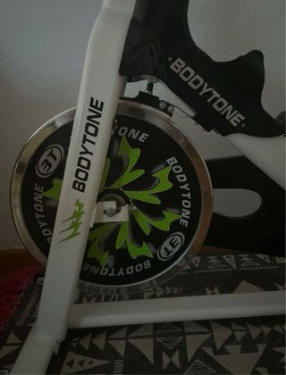 Bicicleta Spinning BODYTONE ciclo indoor