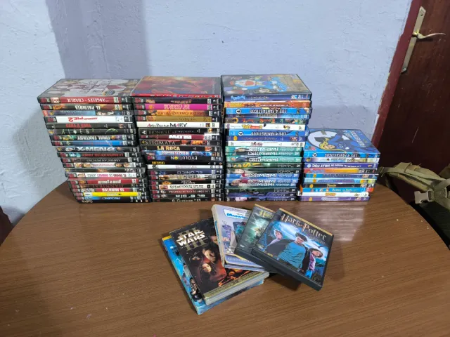 Lote de DVDs de Películas Variadas