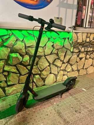 Patinete Eléctrico Xiaomi + Cargador