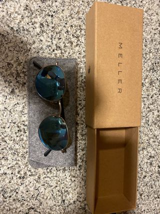 Gafas de sol Meller plateadas y azules