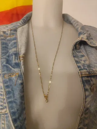 Cadena de acero inoxidable dorada con colgante