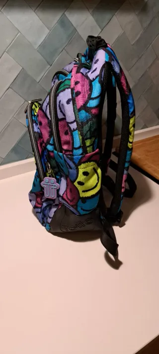 Mochila escolar TOTTO Smiley