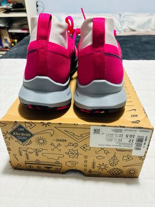 Nike Pegasus Trail 4 GTX Mujer Rosa/Gris