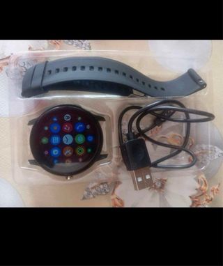 Smartwatch Negro con Correa Multicolor está nuevo