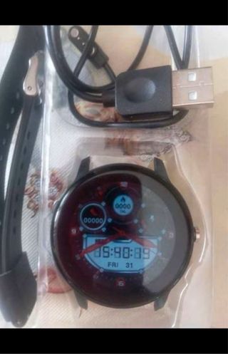 Smartwatch Negro con Correa Multicolor está nuevo