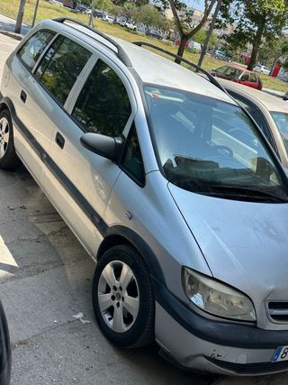 Opel Zafira 2004