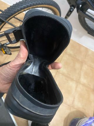 Bolsa herramientas bajo sillín bici