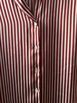 Camisa de rayas rojas y blancas Stradivarius
