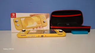 Nintendo Switch Lite Giallo