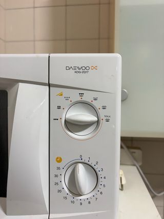 Microondas Daewoo KOG-2Q17
