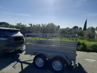 210x130 remolque con barandillas doble eje