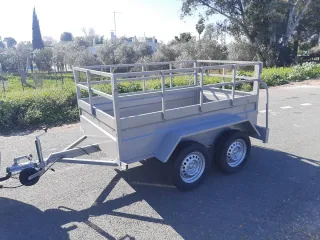 210x130 remolque con barandillas doble eje