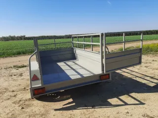 210x130 remolque con barandillas doble eje