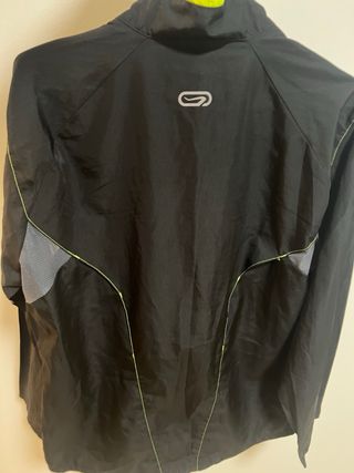 Chaqueta cortavientos Kalenji