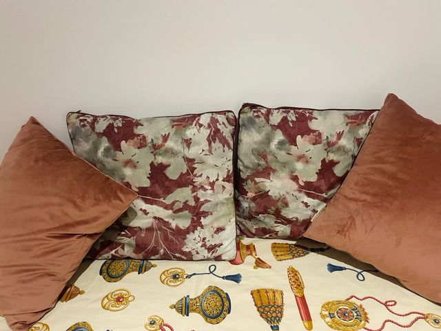 4 Cojines Terciopelo Rosa y Estampado