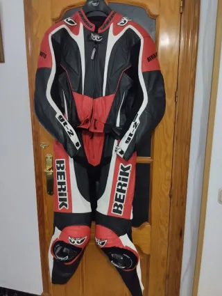 Mono de moto Berik GT-2