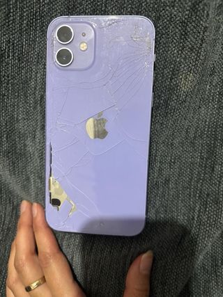 iPhone 12 Morado