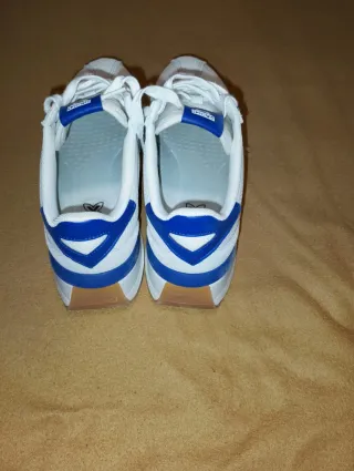 Zapatillas Munich Blancas y Azules